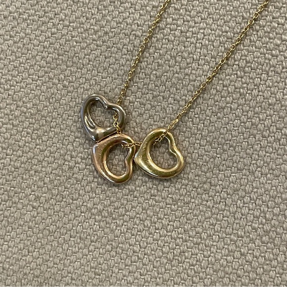 ❤️Tiffany & Co.❤️Elsa Peretti 18k Tri-Color Gold Triple Open Hearts Necklace - Picture 3 of 9